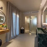 Leto Hotell 4*