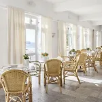 Hotell Leto 4*